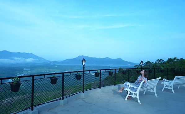 Terrace Sit-Out, Honeymoon Resorts in Wayanad